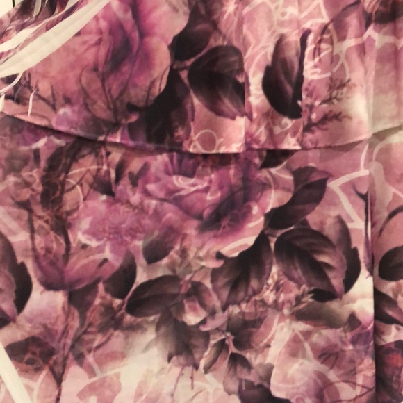 Beautiful Woman’s spaghetti strap Top sz M. (W1) - Picture 2 of 6